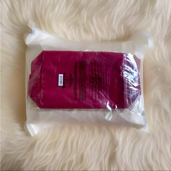 DOLCE & GABBANA Q QUEEN cosmetic makeup toiletry bag pouch travel case NEW NWT - Picture 3 of 3